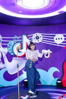 亚洲一区二区三区